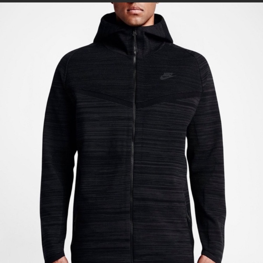 Nike Tech Knit Wind Runner XL Black